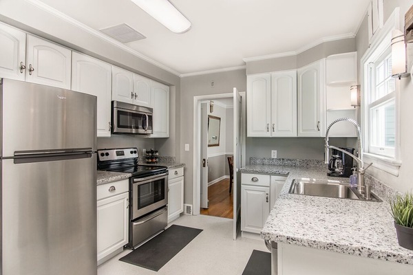 Refrigerador, microondas, horno, placa de cocina