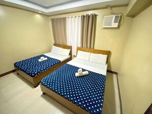 Iron/ironing board, free WiFi - East Square Inn (Bacolod)