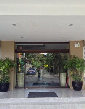 Entrée de l’hébergement