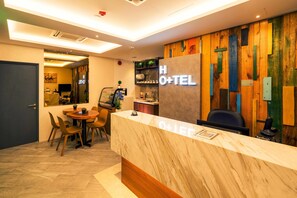 Quầy tiếp tân