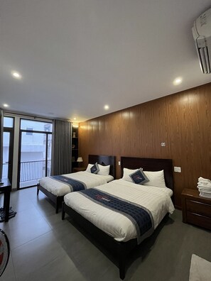 Family Room | 1 bedroom, premium bedding, soundproofing, free WiFi - Kha Hotel - Hostel (Hue)