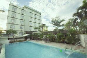 Alberca al aire libre 