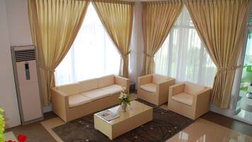 Sala de estar en el lobby