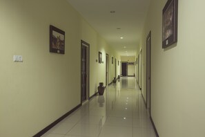 Hallway - Royal Platinum Hotel (Yangon)