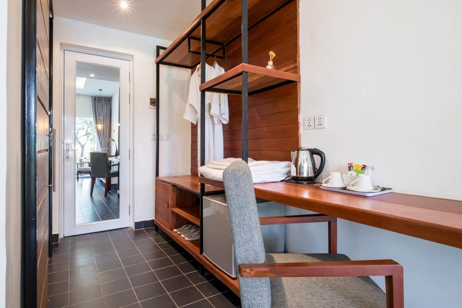 minibar, in-room safe, desk, free wifi