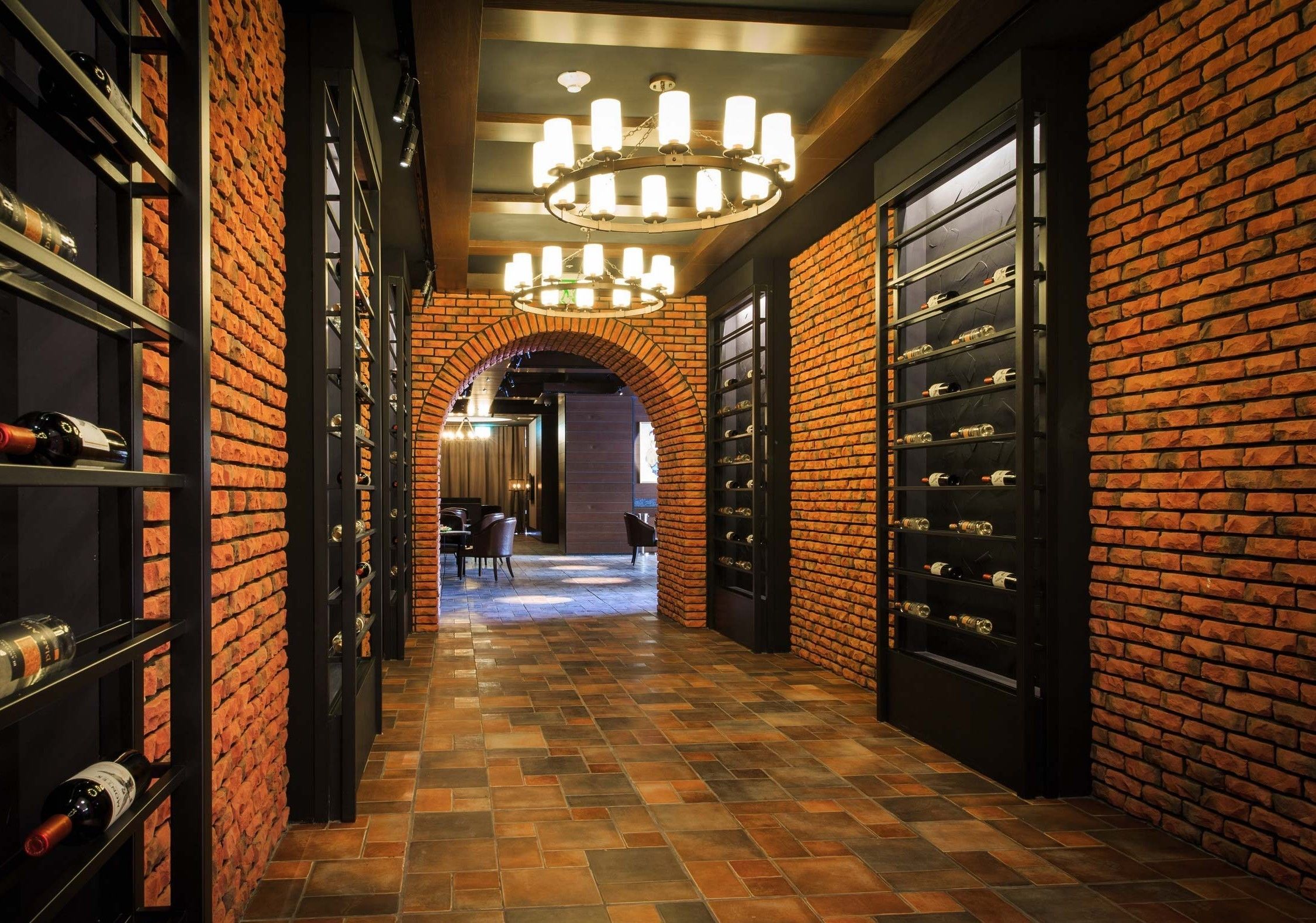 2 bars/lounges, lobby lounge