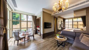 Deluxe-Villa | Hochwertige Bettwaren, Daunenbettdecken, Pillowtop-Betten