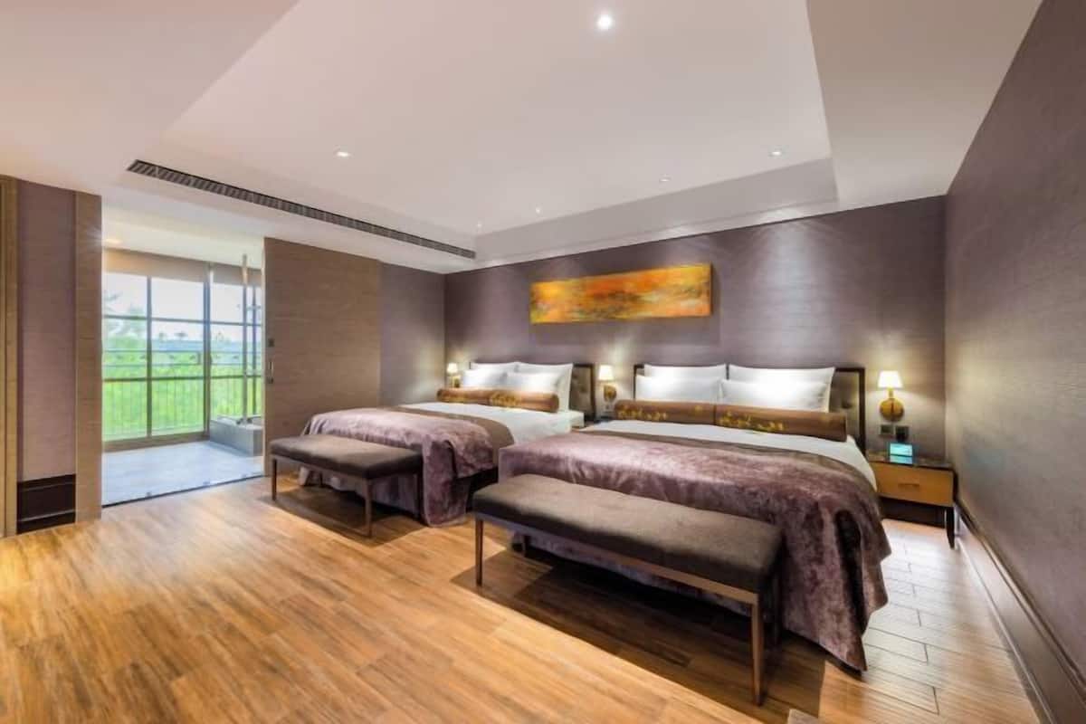 Premium bedding, down duvets, pillow-top beds, free minibar