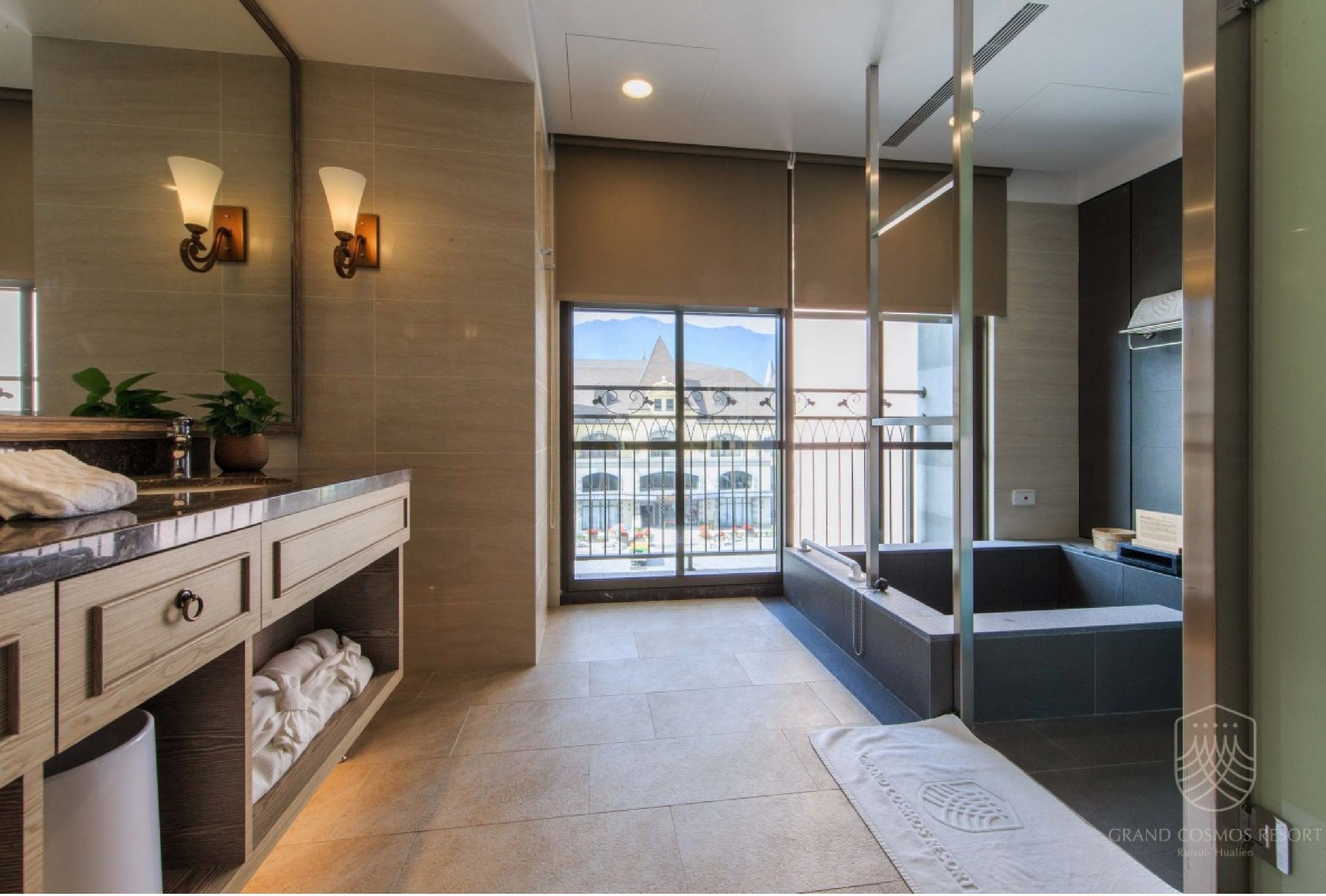 mansion grand deluxe quad room | view from room