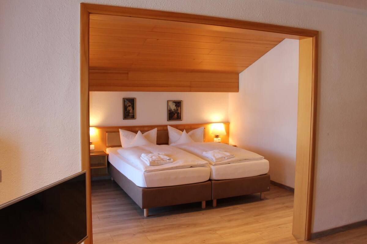 premium bedding, in-room safe, desk, soundproofing