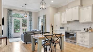 Literie de qualité supérieure, décoration personnalisée