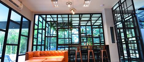 Siddeområde i lobbyen