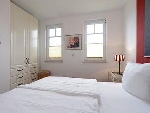 2 Schlafzimmer, Reisekinderbett, WLAN