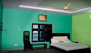 Rollaway beds, free WiFi - Hotel Shakshi (Azamgarh)