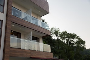 Exterior - Hotel Seven Oaks (Dehradun)