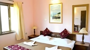 Free WiFi - OYO 1254 Hotel Goveia Holiday Homes (Candolim)