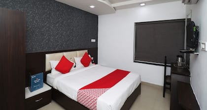 OYO 11943 Hotel Yugantar Palace