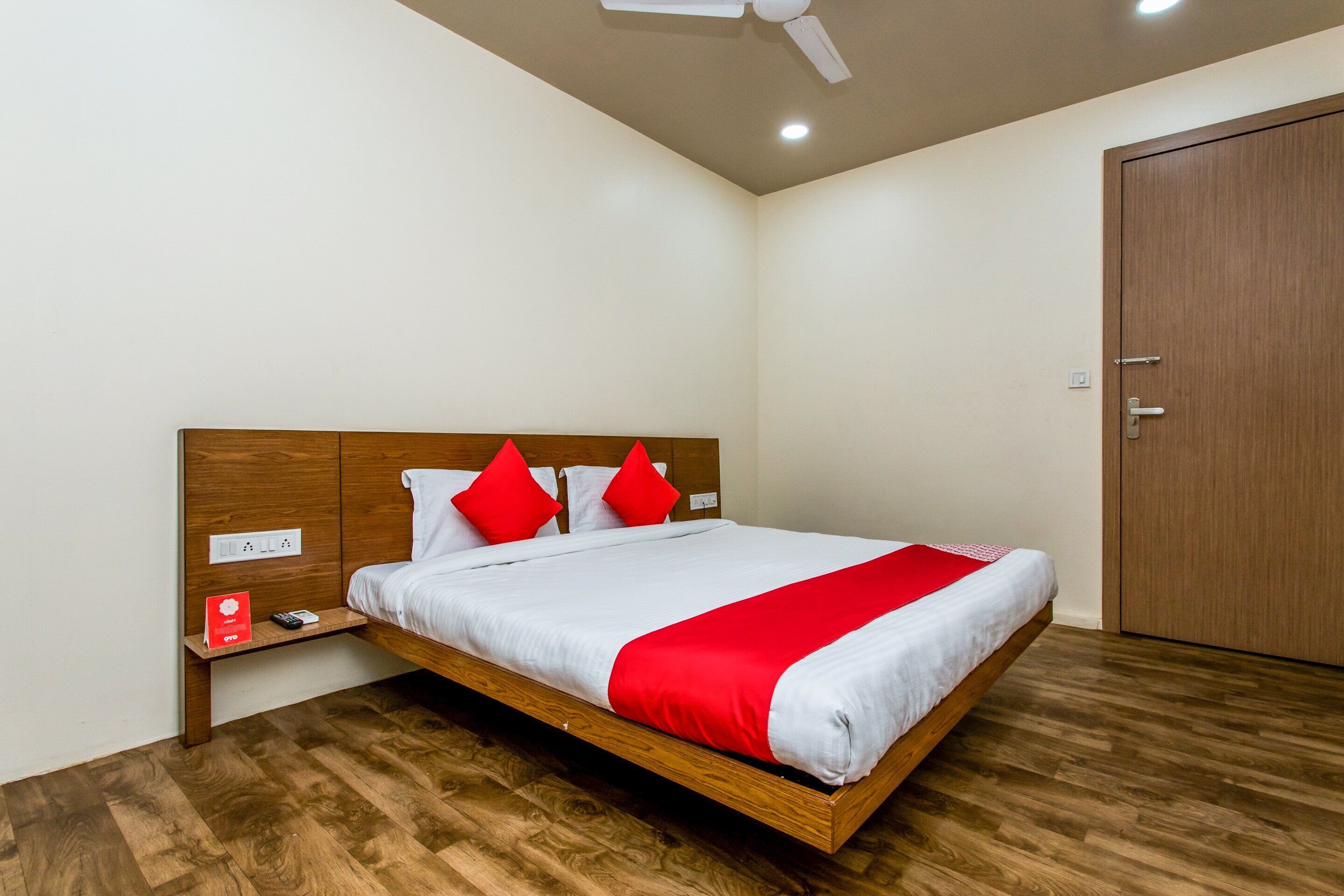 double or twin room | free wifi, bed sheets