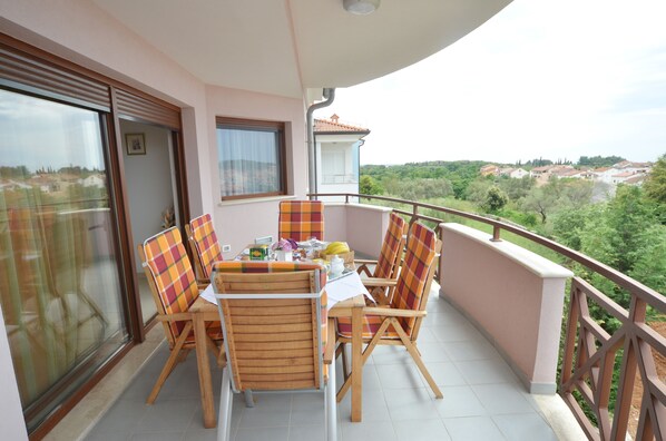 1 Schlafzimmer, Zimmersafe, Schreibtisch, schallisolierte Zimmer