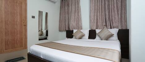 Double or Twin Room | Free WiFi, bed sheets