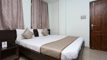 Double or Twin Room | 1 bedroom, free WiFi, bed sheets