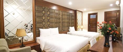 VIP Room | Minibar, desk, free WiFi