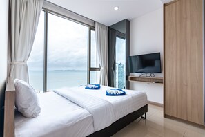 1 bedroom, Egyptian cotton sheets, premium bedding, in-room safe - The Riviera Wongamat by Pattaya Holiday (Pattaya)