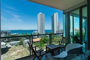 Deluxe 2 Bedroom Direct SeaView - B807 | Balcony view - The Riviera Wongamat by Pattaya Holiday (Pattaya)
