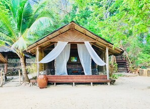 Massages on the beach, massage/treatment rooms - Bamboo Private Islands (Culion Island)
