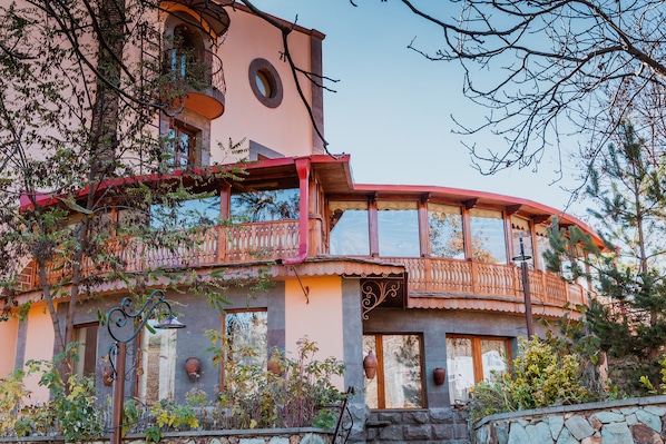 Exterior - Hotel Mirhav (Goris)