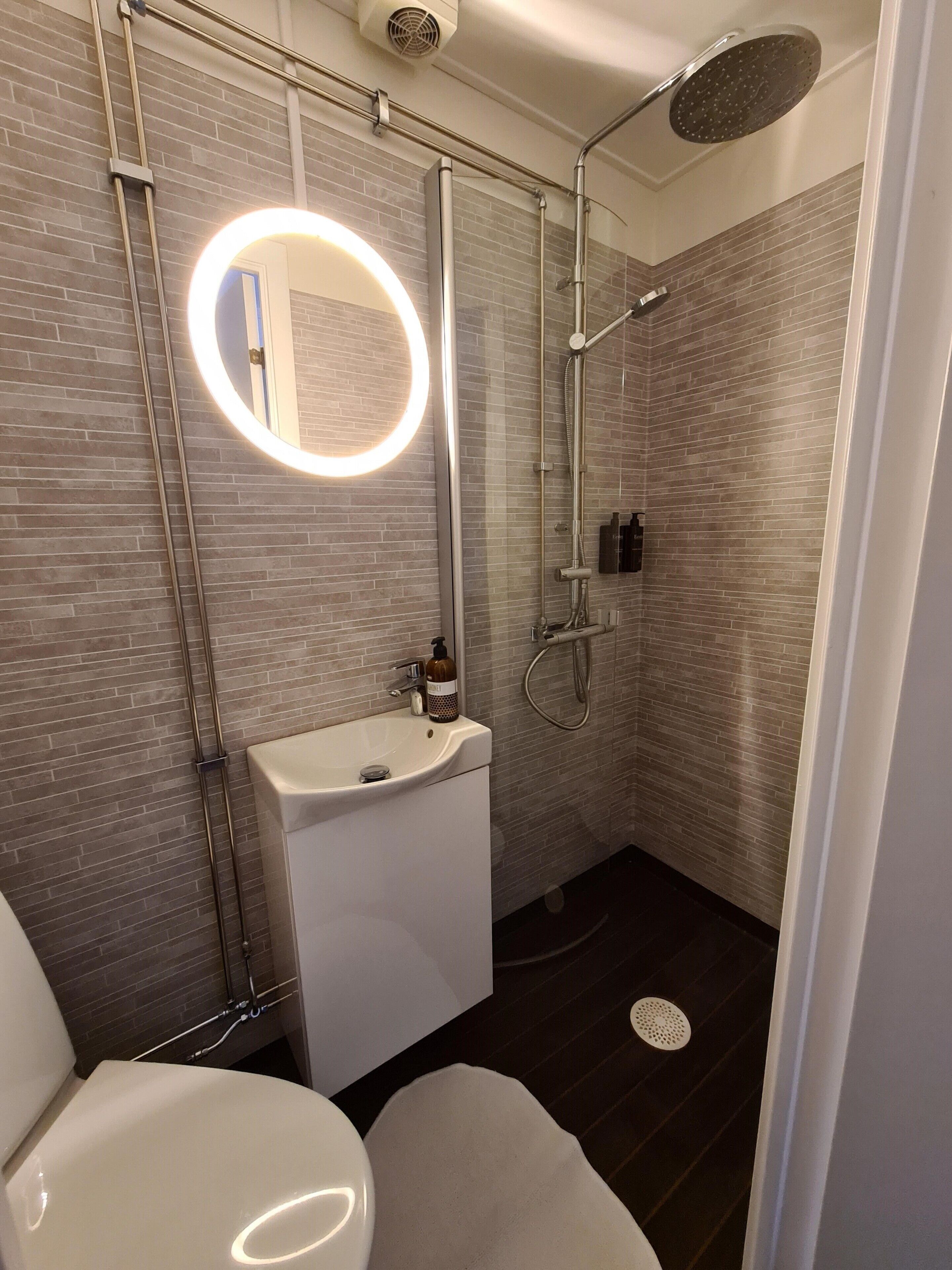 Comfort Double Room, Private Bathroom | Bathroom