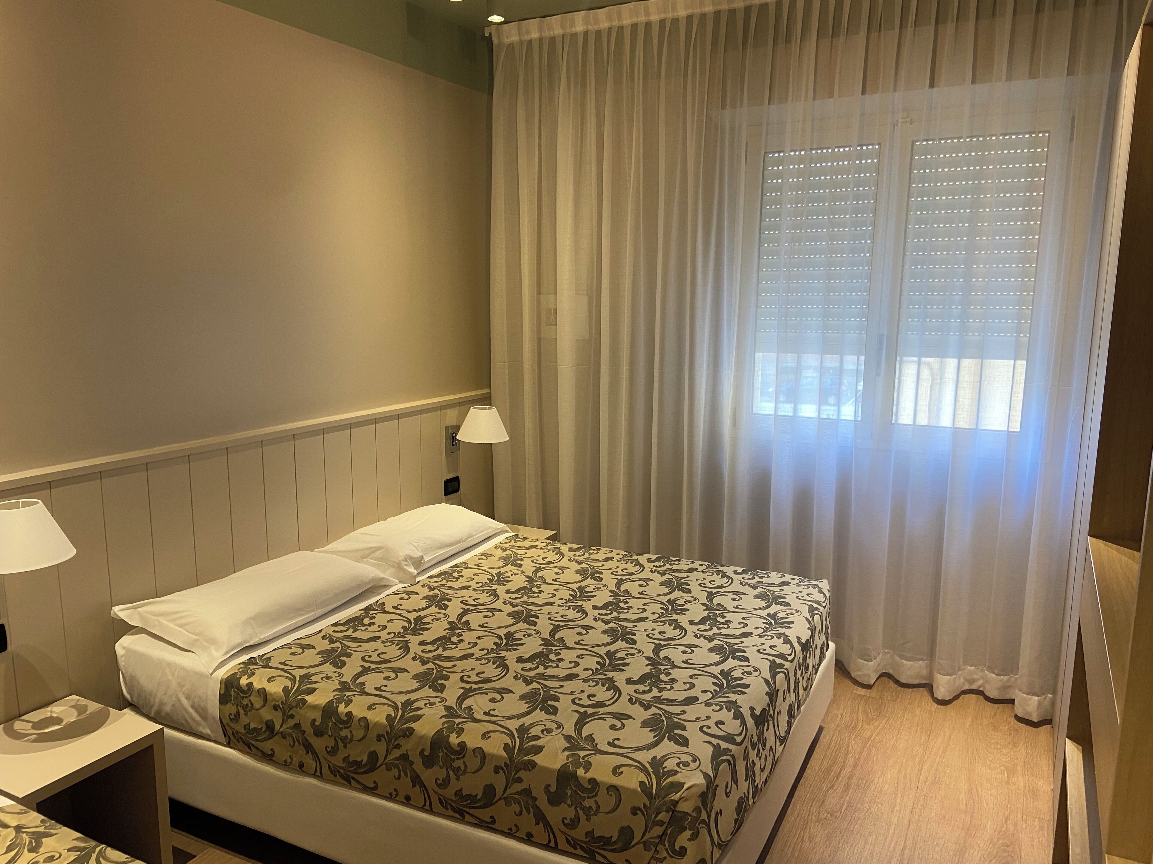 Departamento superior, 1 habitación (5 PAX) | Ropa de cama de alta calidad y caja de seguridad en la habitación 