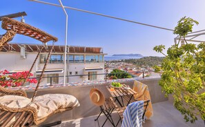 三人房 | 埃及棉床单、高档床上用品、迷你吧、熨斗/熨板