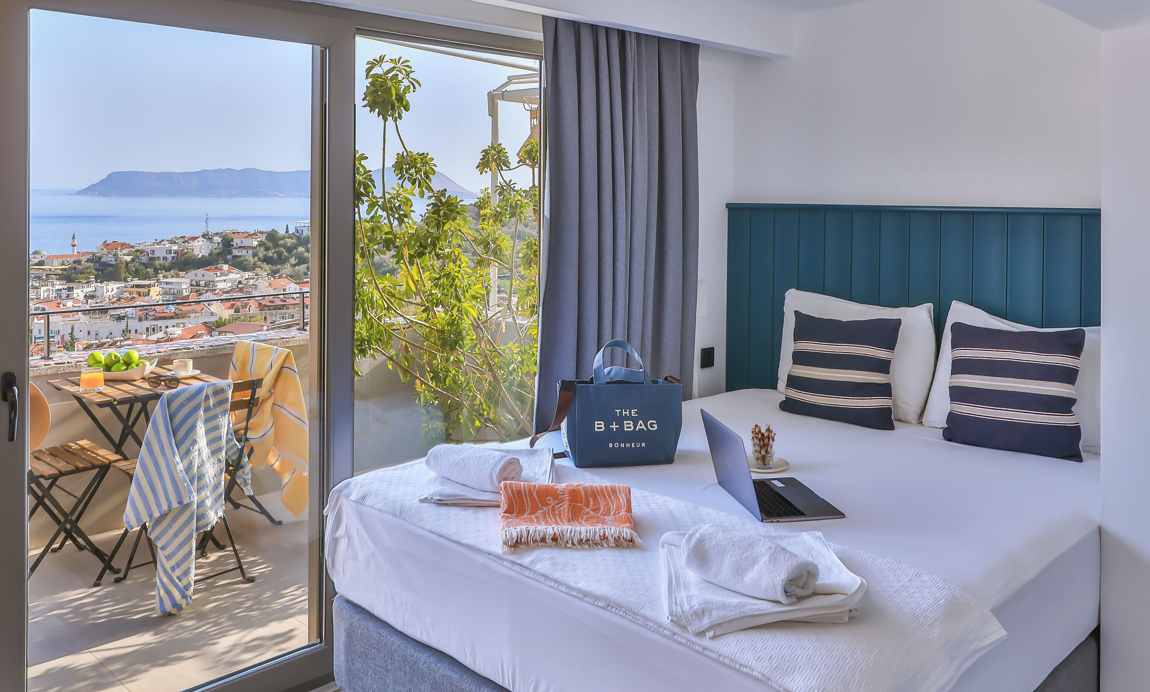 triple room | 1 bedroom, egyptian cotton sheets, premium bedding, minibar