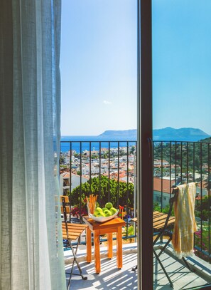 三人房 | 埃及棉床單、高級寢具、迷你吧、熨斗/熨衫板