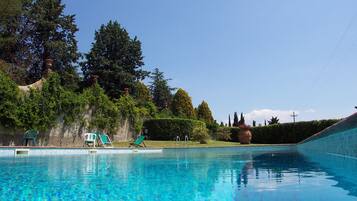 Seasonal outdoor pool