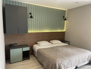 Standard Room | Minibar, in-room safe, desk, blackout drapes - Keles Hotel (Rize)