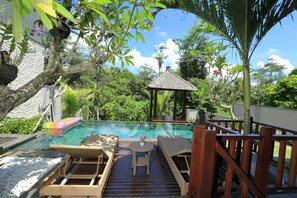 Sundeck