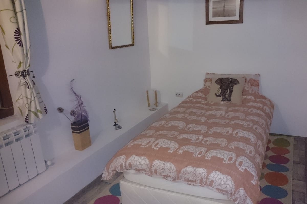 1 habitación, camas plegables/adicionales, wifi gratis y ropa de cama