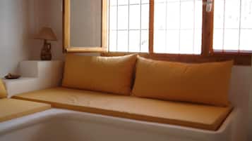 Appartement | 3 chambres, décoration personnalisée, fer et planche à repasser