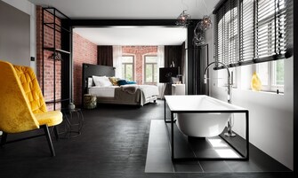 Quarto casal luxo | Roupas de cama antialérgicas, cofres nos quartos