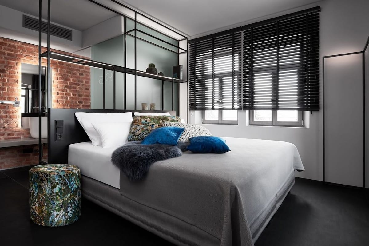 comfort double room | hypo-allergenic bedding, in-room safe, individually furnished, desk