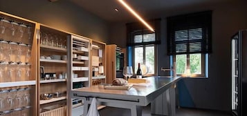Geladeira, fogão, cooktop, lava-louças