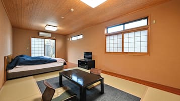 Japanese-Western Room with Open-Air Bath Non Smoking