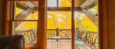 Casa de ciudad, varias camas, vista a la montaña (Cabin in the Pines 4) | Exterior