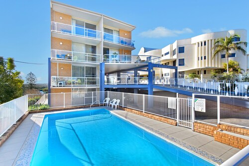 Headlands 9, 1 Clarence Street,