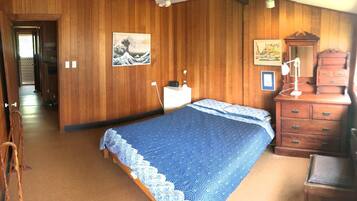 House (2 Bedrooms) | 2 bedrooms, iron/ironing board, free WiFi