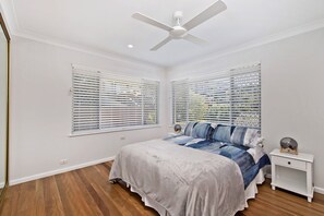 3 bedrooms, iron/ironing board