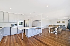 Microwave, stovetop, dishwasher