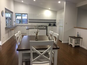 In-room dining - Deep Blue, 5 Kinchela Street, (Crescent Head)